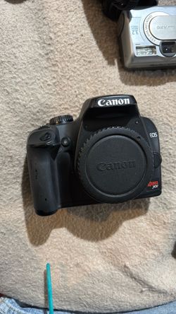 Canon rebel xs camera