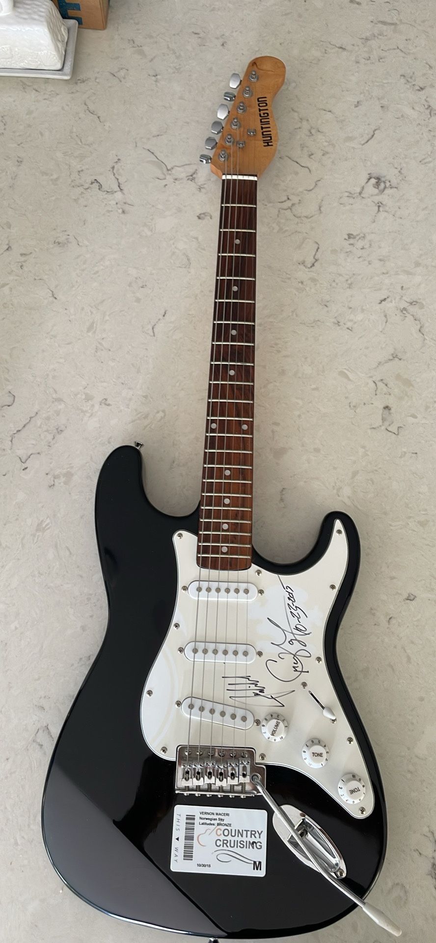 Autograph Guitar By Craig Morgan And Joe Nichols