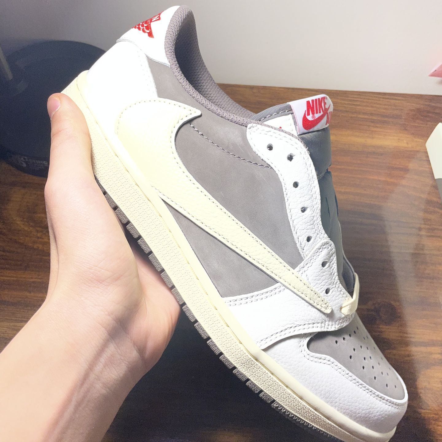 Travis Scott X Jordan 1 Low OG