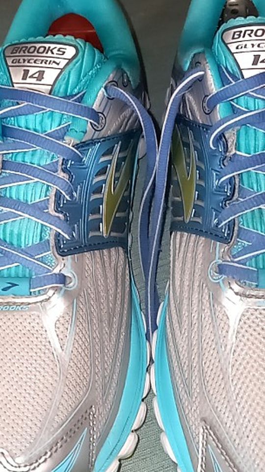 Brooks Womens 11 Med Glycerine 14 Running