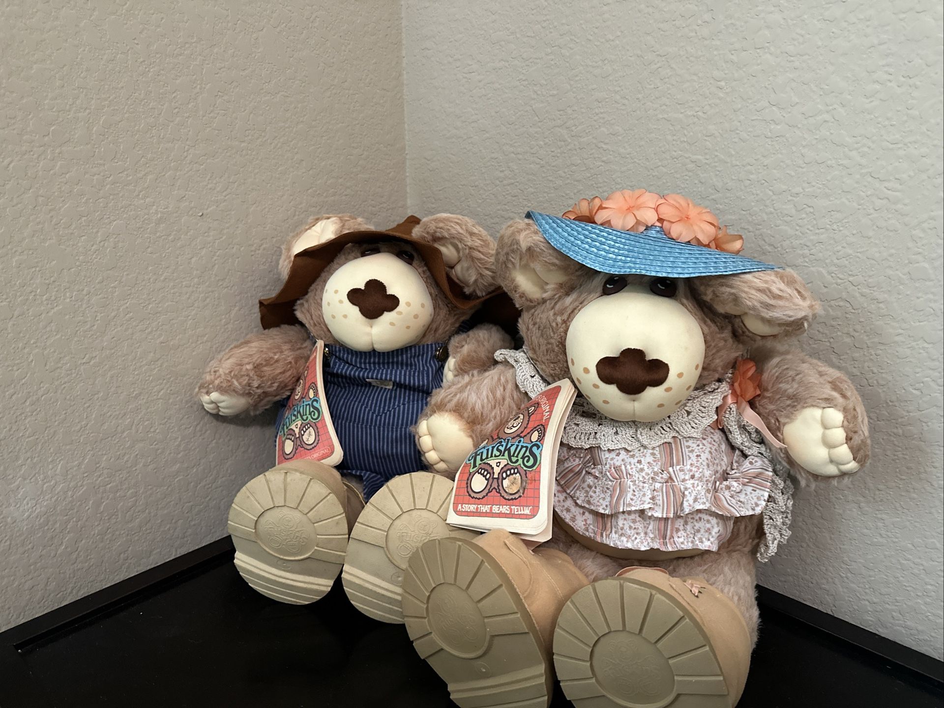 1985 Hattie & Dudley - Furskins Vintage Bears