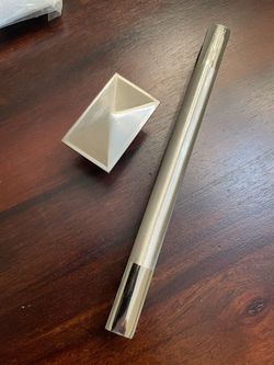 Silver/ Chrome Hardware- 4 Knobs, 4 Pulls