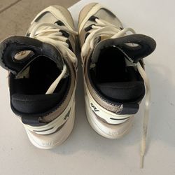 Basketball Shoes 