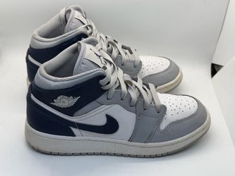 Air Jordan 1 Mid Grey Navy Sneakers sz 5.5
