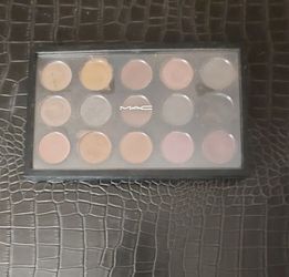 Makeup Eyeshadow and More