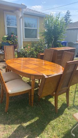 Kitchen table
