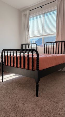 Jenny Lind Twin Size Beds