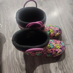 Purple Rainboots 2/3