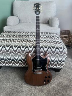 Gibson SG tribute walnut