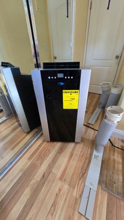 Portable air conditioner by Whynter model Arc 14S 14,000 BTU  in excellent working condition.