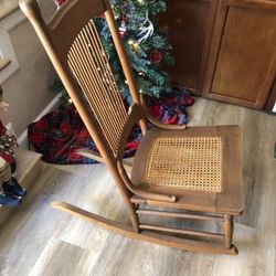 Vintage Rocking Chair 