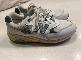 Men’s new balance brand new size 12, never worn