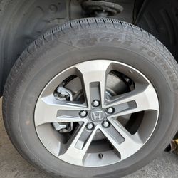 4 GOOD YEAR PREMIUM EAGLE TOURING TIRES 255/60R18