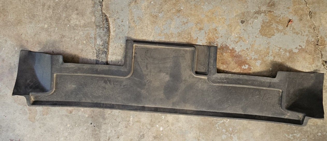 GM Floor Mat 3rd Row