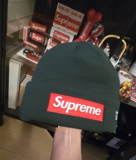 Supreme Beanie Bogo