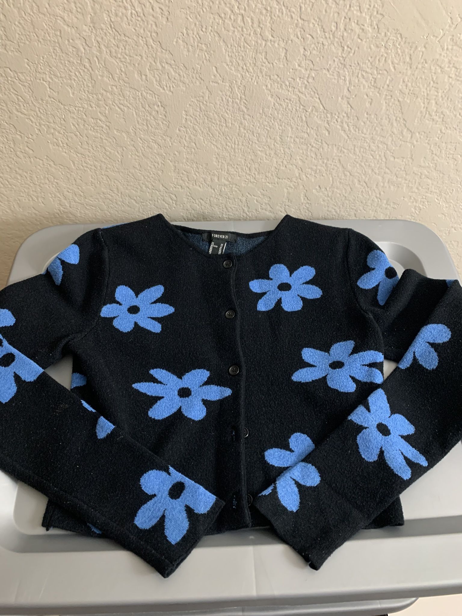 Forever 21 XS Cardigan