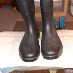 Womens 7 Rain Boots Made In USA