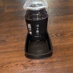 Gravity Water Dispenser For Pets