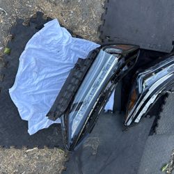 2021 to 2023 Acura MDX Drivers Site, Headlights And Passenger Side Headlights 