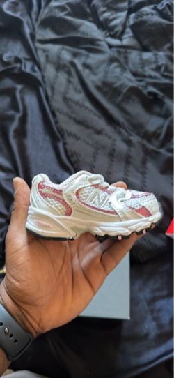 New Balance Toddler Sneaker White Pink 4c