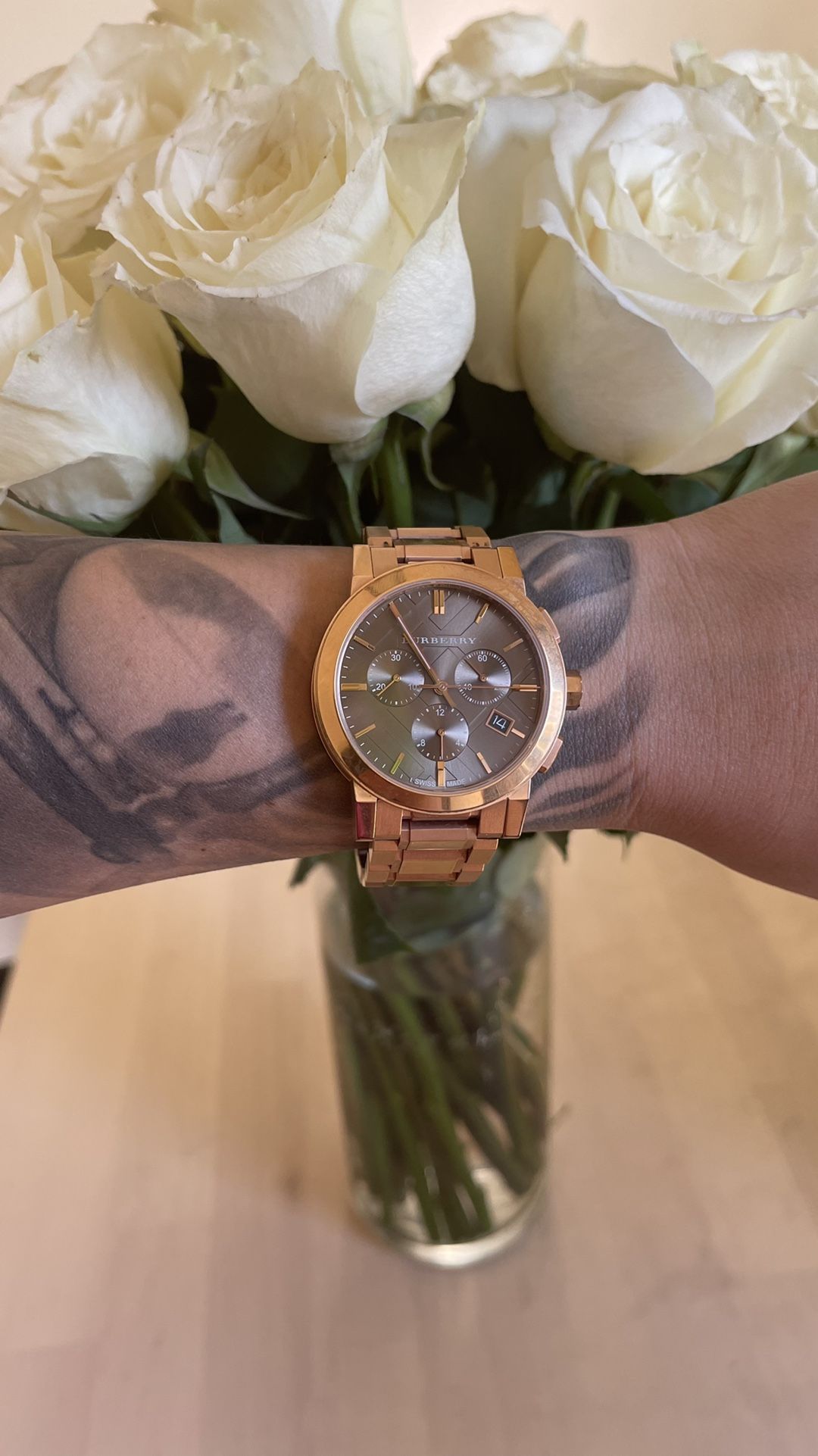 Burberry Watch, Like New - avconcontrols.com display picture 1
