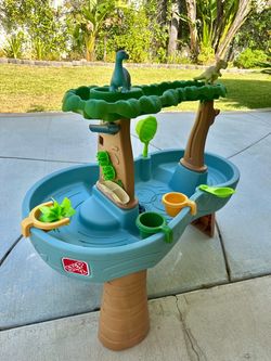 Step2 Dino Showers Multi-Color Plastic Water Table