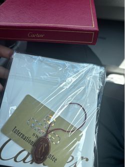 Cartier booklet and card no watch 25$