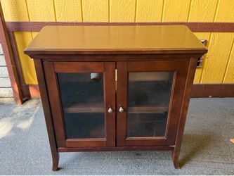 Storage cabinet