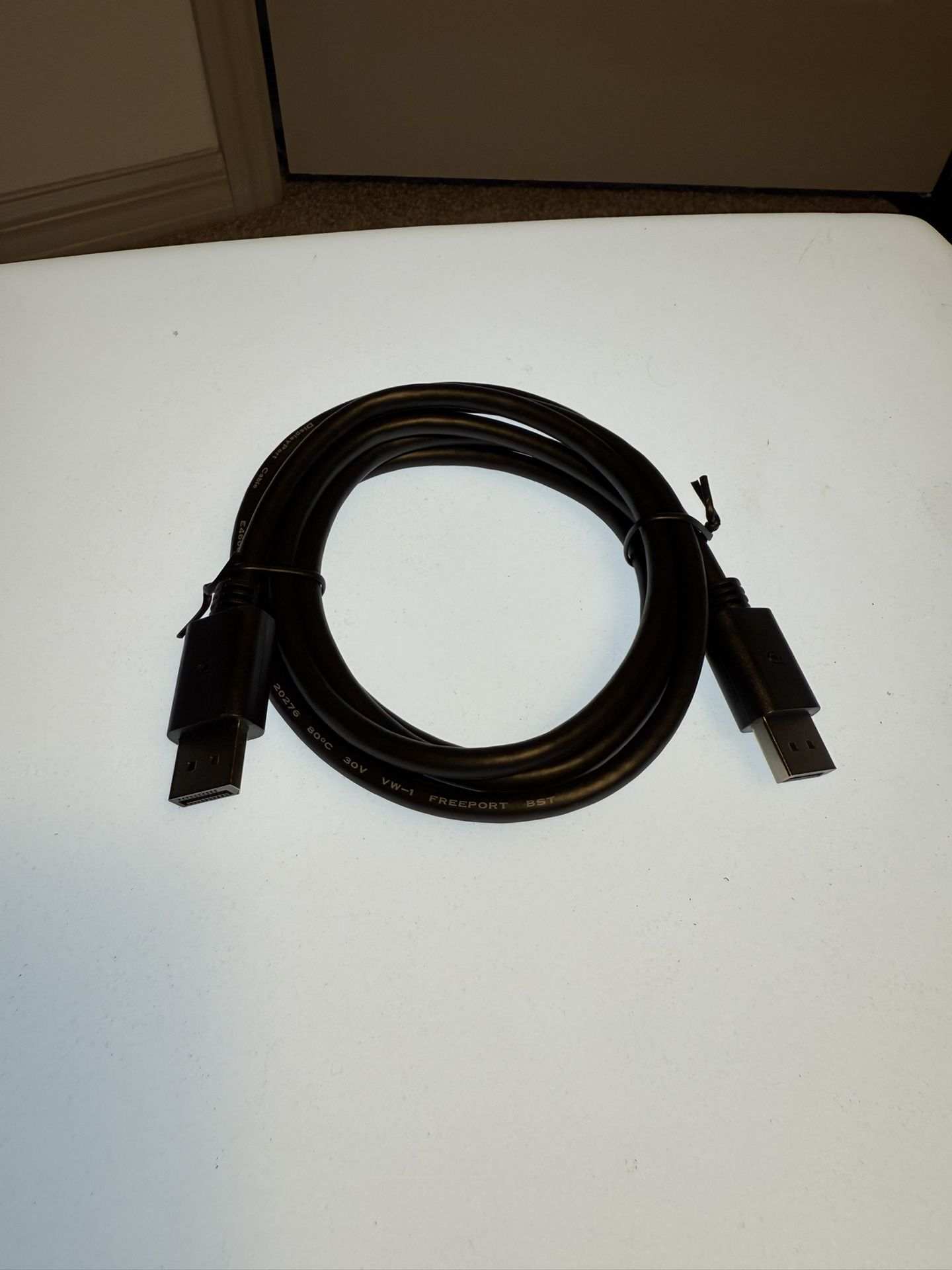 LG DisplayPort to DisplayPort Cable