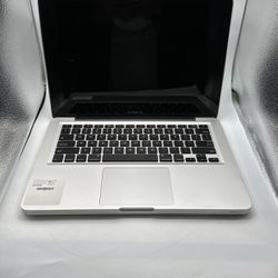 Apple MacBook Pro 13” 2011 MC700