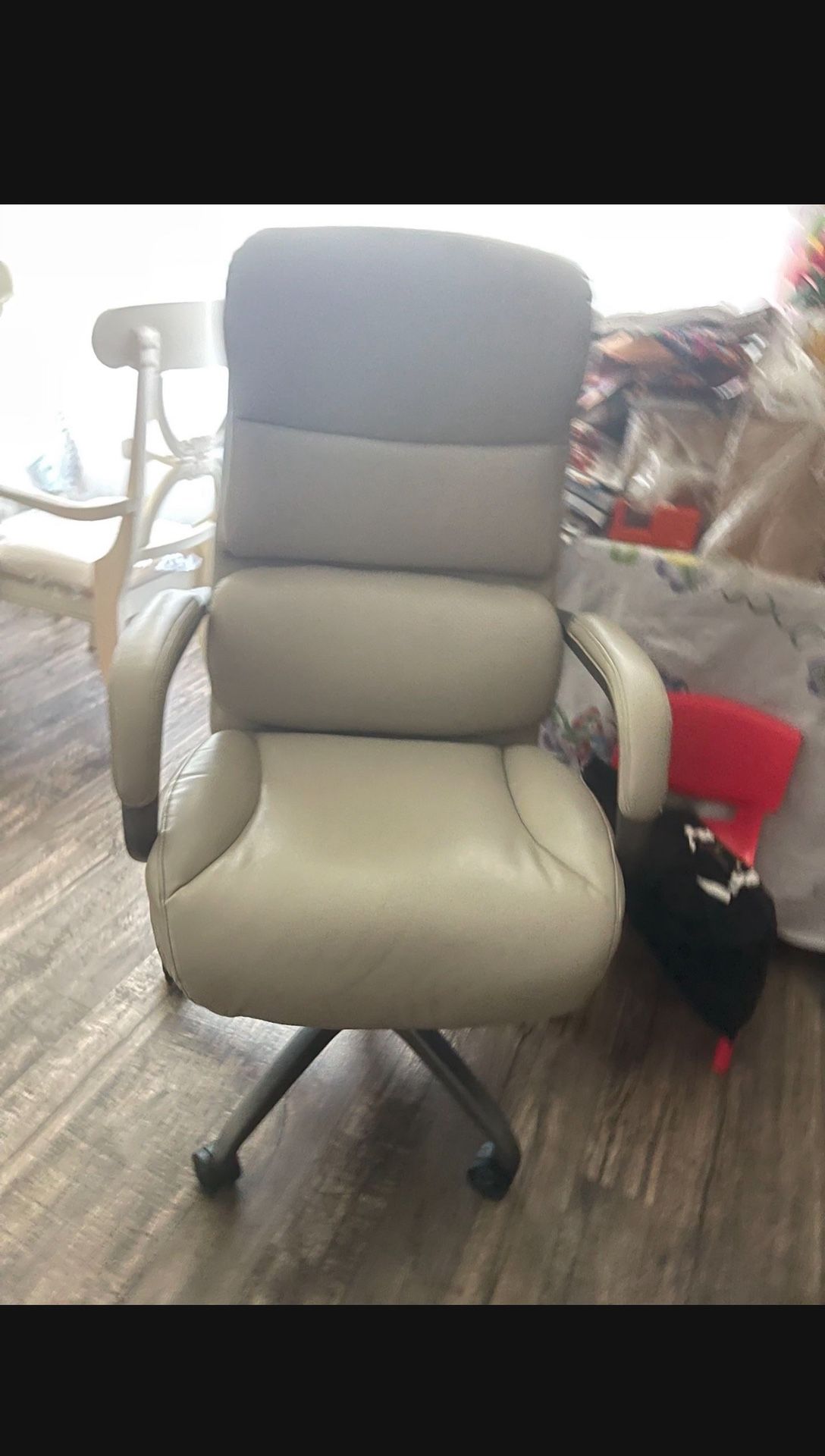 desk chair