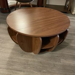 Round Lift Top Coffee Table 