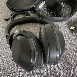 Sony MDR-1000X Noise Cancelling Headphones