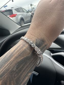 8.5” Tennis Bracelet With High Grade VVS Moissanite Diamonds
