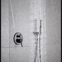 Matte black Shower System With Valve Modland 