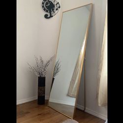 65 X 24 Free Standing Full Size Mirror With Stand. Gold With Beveled Edges