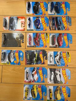 Hot Wheels Die-Cast Cars Lot of 15