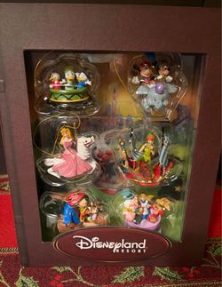 Disneyland Resort storybook Christmas Ornament Set retired