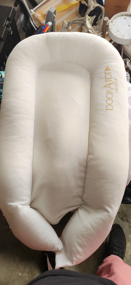 Dockatot Deluxe+