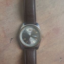 Armitron Quartz