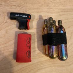 AIR KISS CO2 BIKE TIRE INFLATOR