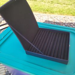 Jewelry (ring) case with lid