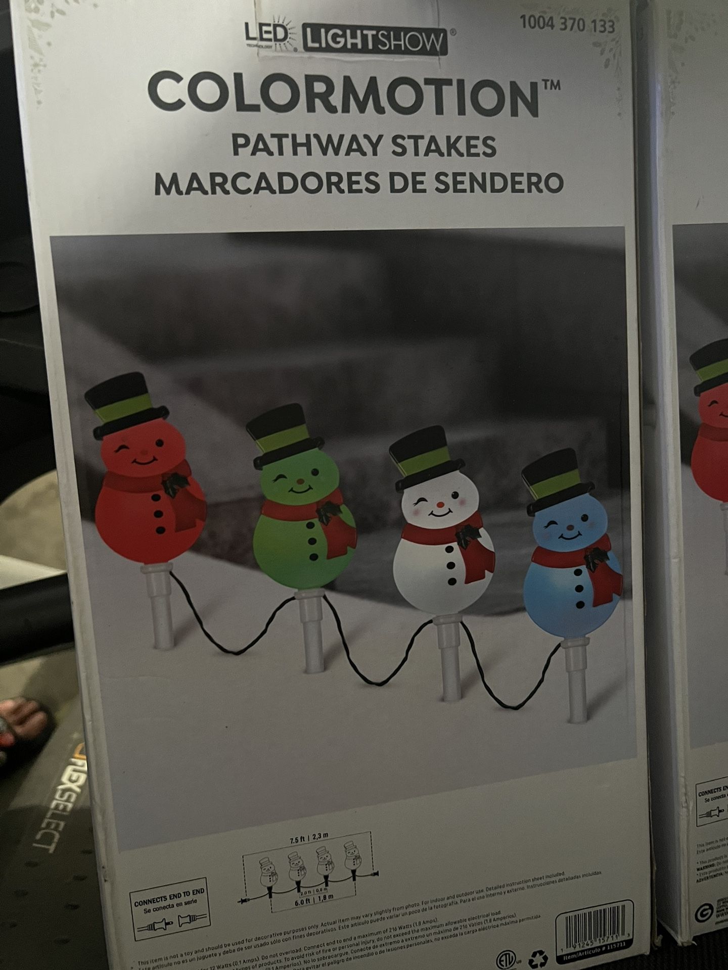 Snow Man Pathway Stakes 