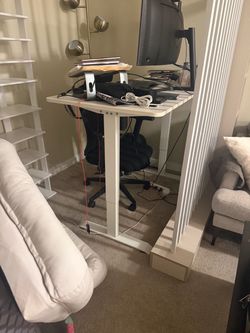 Standing Desk (electric)
