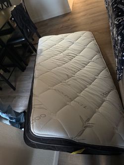 Twin mattress