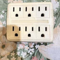 Electric 6-Outlet Wall Tap