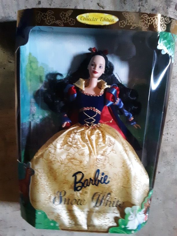 Barbie Snow White