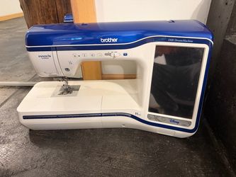 Brother Dream Machine XV8500D Sewing & Embroidery Machine + Accessories