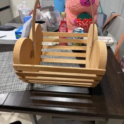 Wooden Heart Basket 