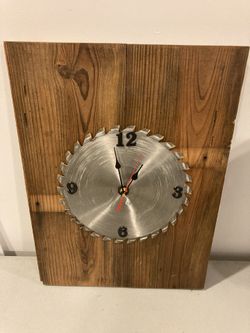 Clock Barn wood 